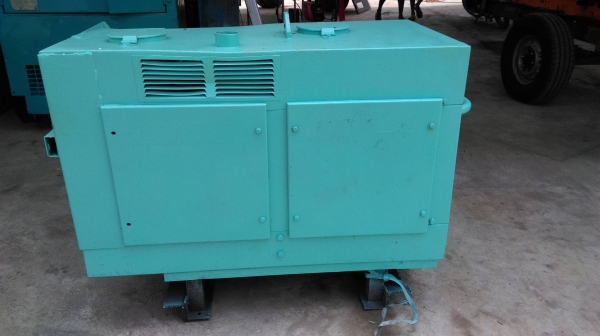 เครื่องเชื่อมภาคสนามพร้อมเครื่องปั้นไฟ F-126S พร้อมใช้งาน สนใจโทร. 0818481185 0914902228