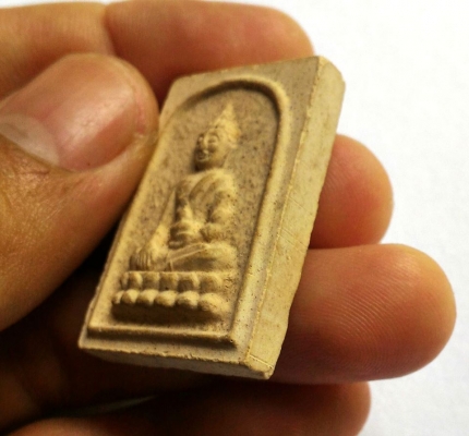 พระพุทโธคลัง หลังยันต์ คุณแม่บุญเรือน โตงบุญเติม มวลสารเก่าแท้ของคุณแม่ที่อธิษฐานไว้