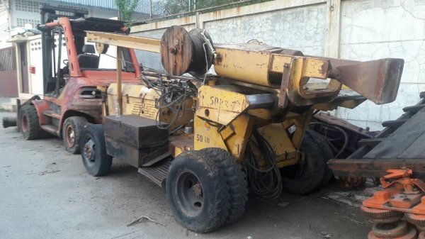 รถทุบปูน คอนกรีต ตอกถนน ทุบพื้น ARROW HJ1250 เก่านอก พร้อมใช้งาน