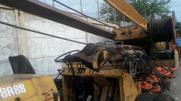 รถทุบปูน คอนกรีต ตอกถนน ทุบพื้น ARROW HJ1250 เก่านอก พร้อมใช้งาน