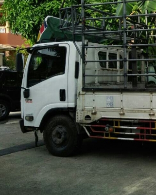 หกล้อ อีซูชุ NPR150ปี52 ยาว 5ม สภาพดีสวยพร้อมใช้งาน ทะเบียนพร้อมโอน