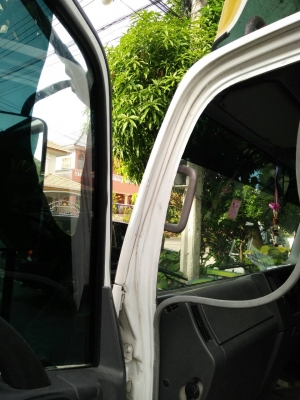 หกล้อ อีซูชุ NPR150ปี52 ยาว 5ม สภาพดีสวยพร้อมใช้งาน ทะเบียนพร้อมโอน