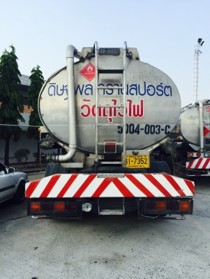 รถบรรทุกน้ำมัน 10 ล้อ สภาพดี