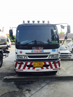 รถบรรทุกน้ำมัน 10 ล้อ สภาพดี