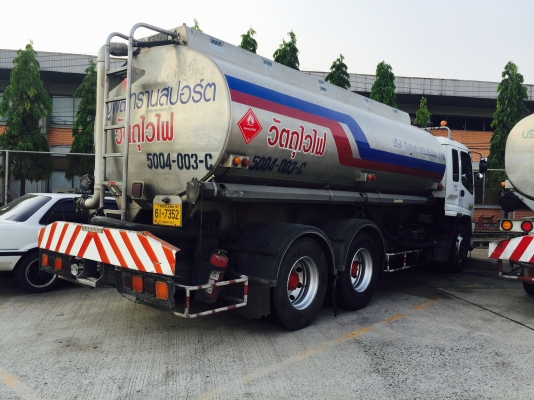 รถบรรทุกน้ำมัน 10 ล้อ สภาพดี