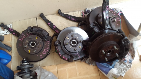 ชุดเบรคหน้าd15b