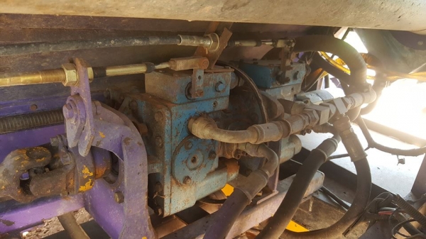 ขายรถเกี่ยวข้าวอุ้ม1.5ตัน เกษตรพัฒนา ช้างน้อยจ้าวพลังปี51 รุ่นสแตนเลส ช่วงล่างดี ลูเลอร์8 โซ่ดี บิ้วใหม่พร้อมลงเกี่ยว ขายรถเกี่ยวข้าวอุ้ม1.5ตัน เกษตรพัฒนา ช้างน้อยจ้าวพลังปี51 รุ่นสแตนเลส ช่วงล่างดี ลูเลอร์8 โซ่ดี บิ้วใหม่พร้อมลงเกี่ยว