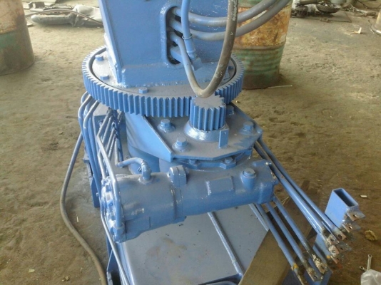 ขายเครน ทาดาโน่4.5ตัน 3ปอก2ชัก ใช้งานได้ปกติ