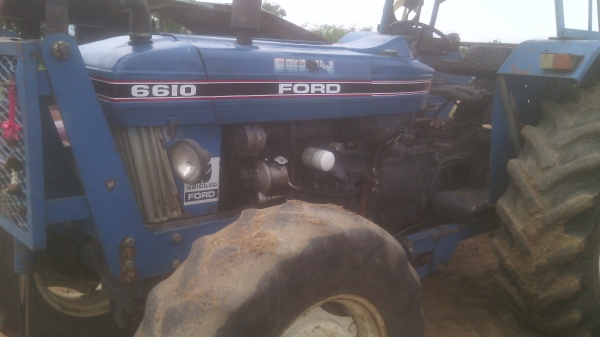 ขายรถไถฟอรด็6610  สองเพลาคานหน้าคาลาโล่   มีเล่มทะเบียรครบ0810076640