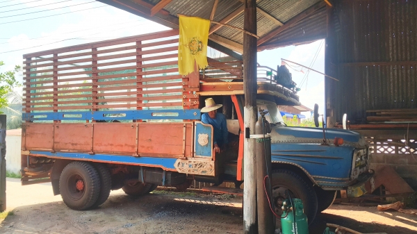 ขายรถ 6 ล้อ หัวยาว ISUZU 6BB1 130 แรงม้า ช่วงล่าง FUSO เกียร์ร็อค มีสโล คัสซีเดิม พวงมาลัยพาวเวอร์
