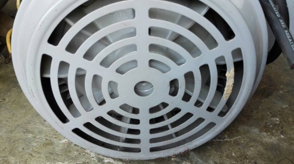 ** ขายแล้วครับ!! ** มอเตอร์ Mitsubishi 3 HP 380V ของใหม่ 100\% ถอดจากเครื่องจักรทีประกอบใหม่แต่ไม่ได้ใช้งาน!!