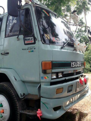 สิบล้อ อีซูชุ ร็อค FXZ23MFPF 240 นางฟ้าแท้ ดั้มสามมิตร สภาพดีสวยจัดเดิมๆทั้งคัน เล่มทะเบียนพร้อมโอน สิบล้อ อีซูชุ ร็อค FXZ23MFPF 240 นางฟ้าแท้ ดั้มสามมิตร สภาพดีสวยจัดเดิมๆทั้งคัน เล่มทะเบียนพร้อมโอน