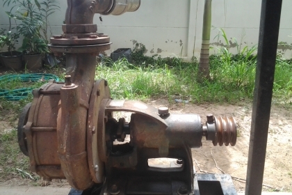 ปั๊มน้ำแรงดันสูง เข้า 4 นิ้ว ออก 3 นิ้ว เก็บใว้ไม่ได้ใช้งานครับ