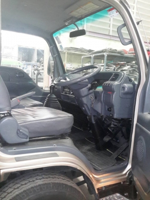 ขายรถบรรทุก 4 ล้อ ISUZU 120 แรง พร้อมใช้งาน