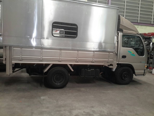 ขายรถบรรทุก 4 ล้อ ISUZU 120 แรง พร้อมใช้งาน