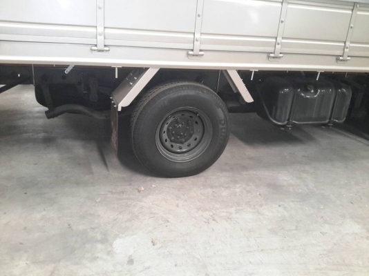 ขายรถบรรทุก 4 ล้อ ISUZU 120 แรง พร้อมใช้งาน