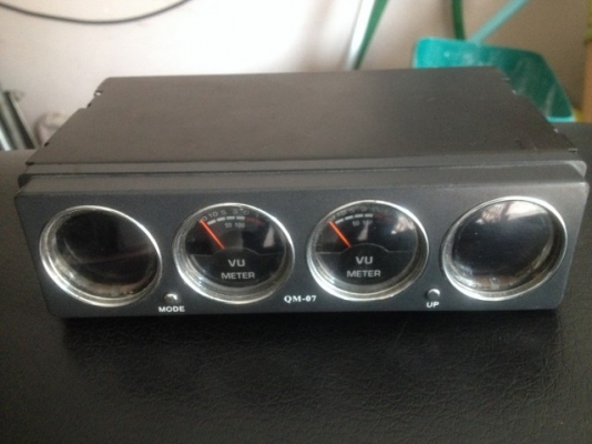 วัด VU มีวันที่นาฬิกาในตัวเก่าญี่ปุ่นไม่มีปลั๊กหลังมาตามสภาพครับเทสเเล้วใช้ได้ปกติ