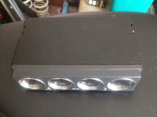 วัด VU มีวันที่นาฬิกาในตัวเก่าญี่ปุ่นไม่มีปลั๊กหลังมาตามสภาพครับเทสเเล้วใช้ได้ปกติ