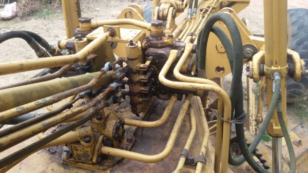 รถเกรด MITSUBISHI LG2 - H.   สนใจติดต่อ  081 - 6079515