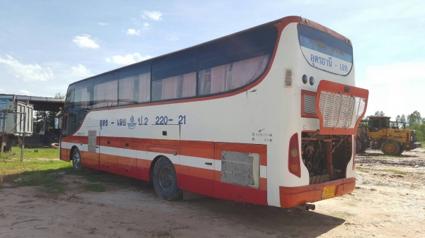 ขาย รถบัสปรับอากาศ ยาว 11 เมตร คัสซี HINO RF720 เครื่องท้าย 8DC9 320 แรงม้า ติดแก๊ส NGV 8 ถัง ช่วงล่าง ZM เบรคแห้ง ภายในสวย เอกสารเล่มทะเบียนพร้อม