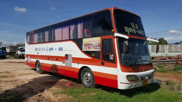 ขาย รถบัสปรับอากาศ ยาว 11 เมตร คัสซี HINO RF720 เครื่องท้าย 8DC9 320 แรงม้า ติดแก๊ส NGV 8 ถัง ช่วงล่าง ZM เบรคแห้ง ภายในสวย เอกสารเล่มทะเบียนพร้อม