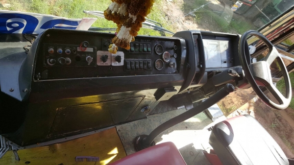 ขาย รถบัสปรับอากาศ ยาว 11 เมตร คัสซี HINO RF720 เครื่องท้าย 8DC9 320 แรงม้า ติดแก๊ส NGV 8 ถัง ช่วงล่าง ZM เบรคแห้ง ภายในสวย เอกสารเล่มทะเบียนพร้อม