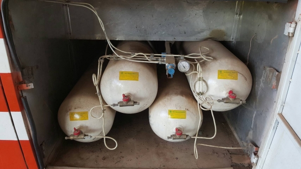 ขาย รถบัส ปรับอากาศ ยาว 10 เมตร คัสซี HINO RK176K เครื่อง DAEWOO 340 แรงม้า ติดแก๊ส NGV 8 ถัง รถใช้งานได้ปกติ เอกสารเล่มทะเบียนครบ