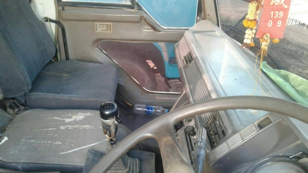 ขาย 10 ล้อ ไอ้หลง เทอร์โบว์ FN527 MTF7329 ราคา 950,000 บาท ขาย 10 ล้อ ไอ้หลง เทอร์โบว์ FN527 MTF7329 ราคา 950,000 บาท