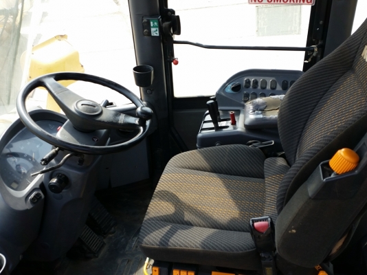 ขายรถตักล้อยาง WA430-6 ยี่ห้อ KOMATSU นำเข้าจากต่างประเทศแท้ 100\% สภาพสวย ไม่เคยใช้งานในไทย