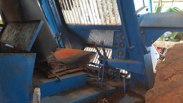 ขาย รถคีบอ้อย 3 ล้อ เครื่อง 4BB1 100 แรงม้า รถใช้งานได้ดีครับ