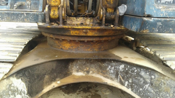 ขายรถแบคโฮ KOMATSU PC200-5 ระบบไฟเต็ม คอลโทรลสั้น เอกสารอินวอย ราคา 650000