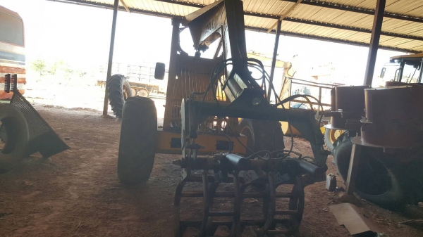 ขาย รถคีบอ้อย BELL 3 ล้อ เครื่องดอยซ์ 3 สูบ รถใช้งานได้ดี