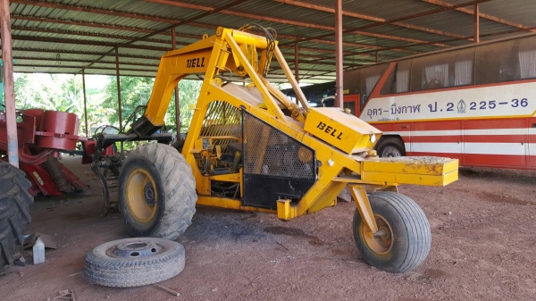 ขาย รถคีบอ้อย BELL 3 ล้อ เครื่องดอยซ์ 3 สูบ รถใช้งานได้ดี