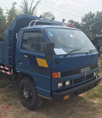 หกล้อ อีซูซุ NPR115ปี39 เกียร์สั้น ยกหัวได้ พ.เวอร์ ช่วงล่างใหญ่ Fหน้า Fหลัง ยาง8.25 สภาพดีสวยพร้อมใช้ ทะเบียนพร้อมโอน หกล้อ อีซูซุ NPR115ปี39 เกียร์สั้น ยกหัวได้ พ.เวอร์ ช่วงล่างใหญ่ Fหน้า Fหลัง ยาง8.25 สภาพดีสวยพร้อมใช้ ทะเบียนพร้อมโอน