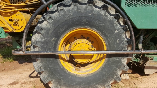 ขาย รถตัดอ้อย AUSTOFT ปี 97 สภาพพร้อมใช้งาน เครื่องดี ปั้มดี ราคาคุยกันได้ครับ