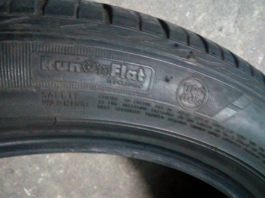 245/45R18  GOODYEAR RUNONFLAT ปี13  มี 2 เส้น  tel.081-4273941 ไอดีไลน์ 0814273941