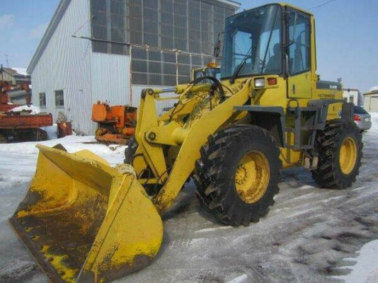 KOMATSU WA100-3 สภาพไร้ที่ติ เก่าญี่ปุ่น ราคาถูก พร้อมใช้งาน โทร.090-986-2521 อ๊อบ KOMATSU WA100-3 สภาพไร้ที่ติ เก่าญี่ปุ่น ราคาถูก พร้อมใช้งาน โทร.090-986-2521 อ๊อบ