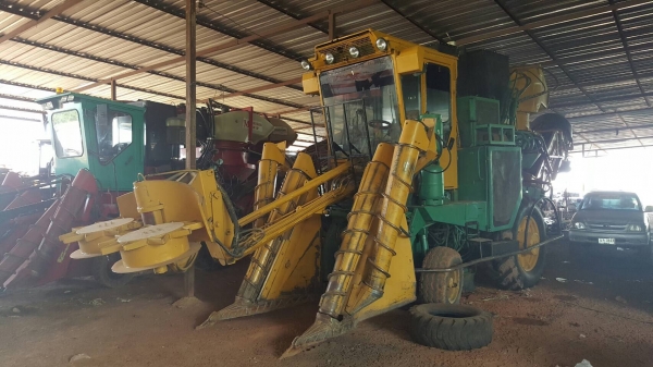 ขาย รถตัดอ้อย AUSTOFT ปี 97 สภาพพร้อมใช้งาน เครื่องดี ปั้มดี ราคาคุยกันได้ครับ