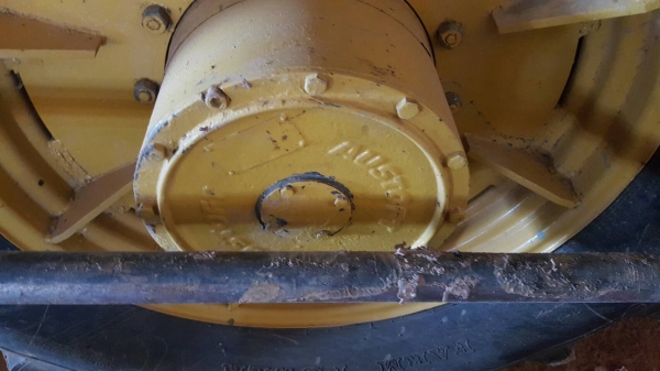 ขาย รถตัดอ้อย AUSTOFT ปี 97 สภาพพร้อมใช้งาน เครื่องดี ปั้มดี ราคาคุยกันได้ครับ