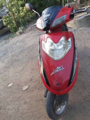 รถมอเตอร์ไซค์ไฟฟ้าขนาด 500 W. ใช้แบต 12 V. 4 ก้อน