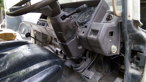 HINO หกล้อ 130 แรง HINO หกล้อ 130 แรง