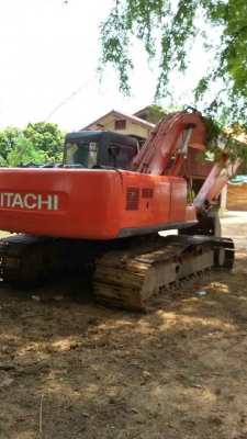 ขาย 445,000 HITACHI ex 200-2 เครื่องดีปั้มแรง เอวดี ช่วงล่างพอใช้รถพร้อมใช้ 090-772-3710 090-772-3708