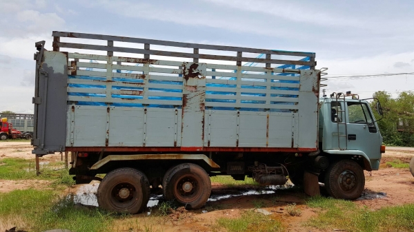 ขาย 10 ล้อดั้ม ROCKY FVZ32M วางเครื่อง 6SD1 240 แรงม้า คัสซีสวยตลอดเส้น เกียร์ใหญ่ สโลว์กลาง เบรคทิฟฟี่ ทะเบียนครบพร้อมโอน