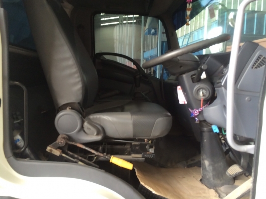 Isuzu frr 210  ปี2554 รถสวยสดมือเดียวออกห้าง ใข้งานมาแล้ว70,000 กม. กระบะดั้ม. Arm. รั้วสูงหกเส้น ยาว 4.00 ม กว้าง2.10 ม. ขาย 950,000 บาทคะ