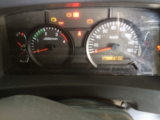 Isuzu frr 210  ปี2554 รถสวยสดมือเดียวออกห้าง ใข้งานมาแล้ว70,000 กม. กระบะดั้ม. Arm. รั้วสูงหกเส้น ยาว 4.00 ม กว้าง2.10 ม. ขาย 950,000 บาทคะ