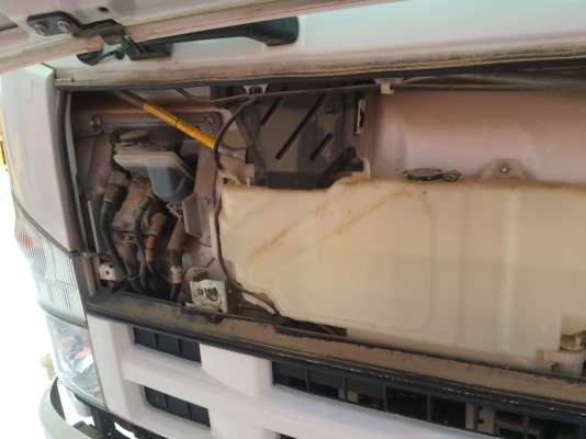 Isuzu frr 210  ปี2554 รถสวยสดมือเดียวออกห้าง ใข้งานมาแล้ว70,000 กม. กระบะดั้ม. Arm. รั้วสูงหกเส้น ยาว 4.00 ม กว้าง2.10 ม. ขาย 950,000 บาทคะ