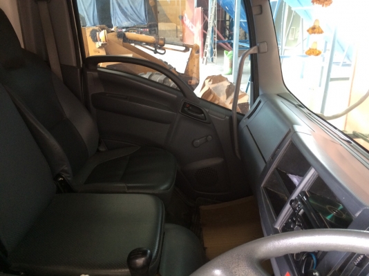 Isuzu frr 210  ปี2554 รถสวยสดมือเดียวออกห้าง ใข้งานมาแล้ว70,000 กม. กระบะดั้ม. Arm. รั้วสูงหกเส้น ยาว 4.00 ม กว้าง2.10 ม. ขาย 950,000 บาทคะ