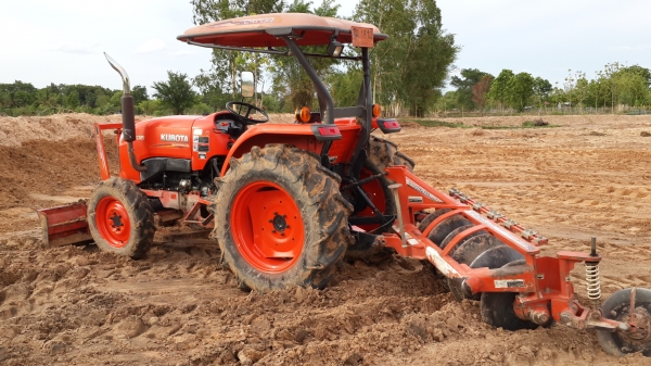 คูโบต้า L4708 47แรงเล่มทะเบียนพร้อมครับ คูโบต้า L4708 47แรงเล่มทะเบียนพร้อมครับ