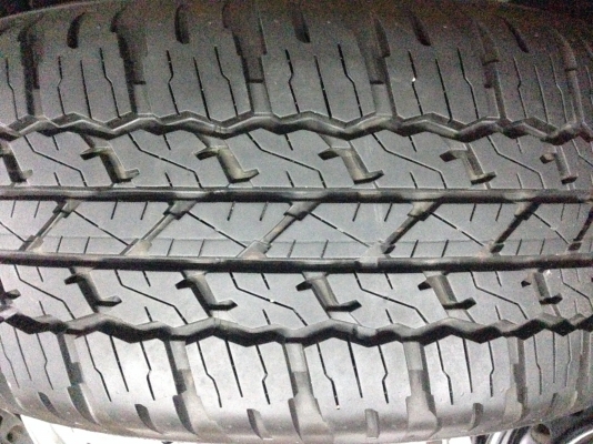 แม็กป้ายแดง โตโยต้า เรโว่ พร้อมยาง 265-65-17 ปี 15 แม็กป้ายแดง โตโยต้า เรโว่ พร้อมยาง 265-65-17 ปี 15