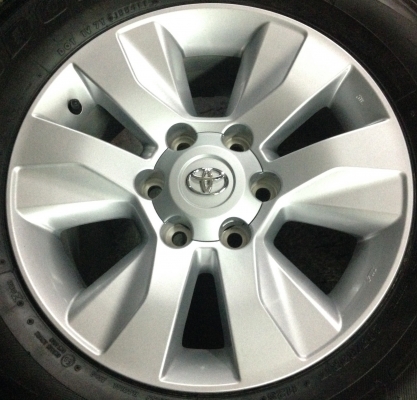 แม็กป้ายแดง โตโยต้า เรโว่ พร้อมยาง 265-65-17 ปี 15 แม็กป้ายแดง โตโยต้า เรโว่ พร้อมยาง 265-65-17 ปี 15